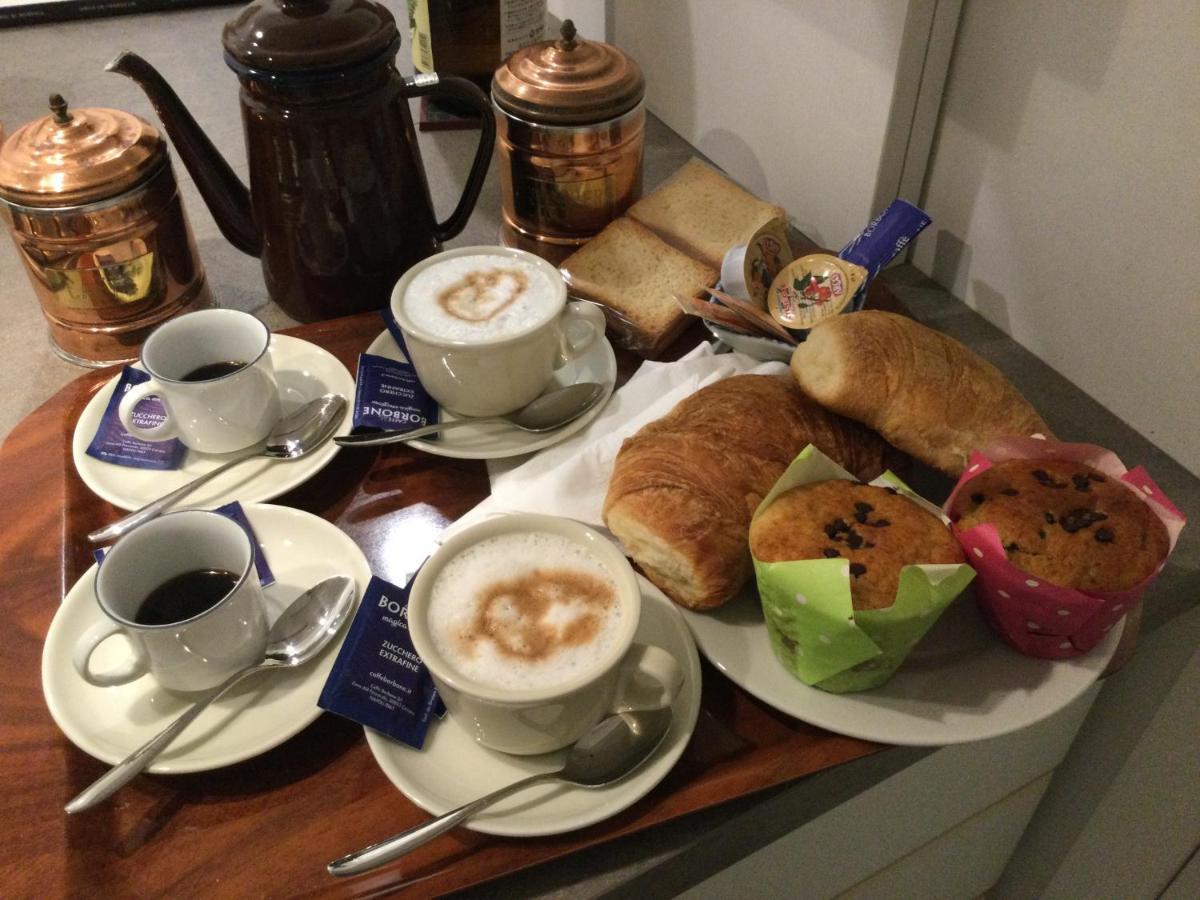 Bed and Breakfast Piano Nobile Neapol Zewnętrze zdjęcie